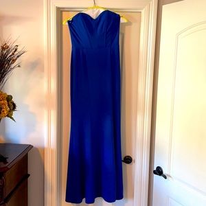 Windsor size medium royal blue mermaid gown.